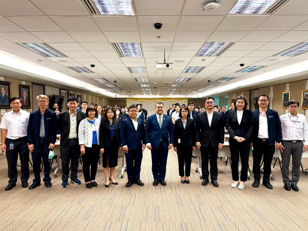 การบรรยายพิเศษ หัวข้อ “ผลกระทบด้านการเปลี่ยนแปลงสภาพภูมิอากาศและสิ่งแวดล้อม”